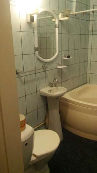 Апартаменты Apartment on Franka Ивано-Франковск Стандартные апартаменты-21