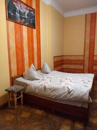 Апартаменты Apartment on Franka Ивано-Франковск Стандартные апартаменты-4